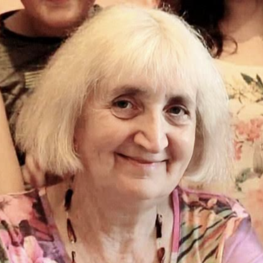 Huri Attiláné Éva